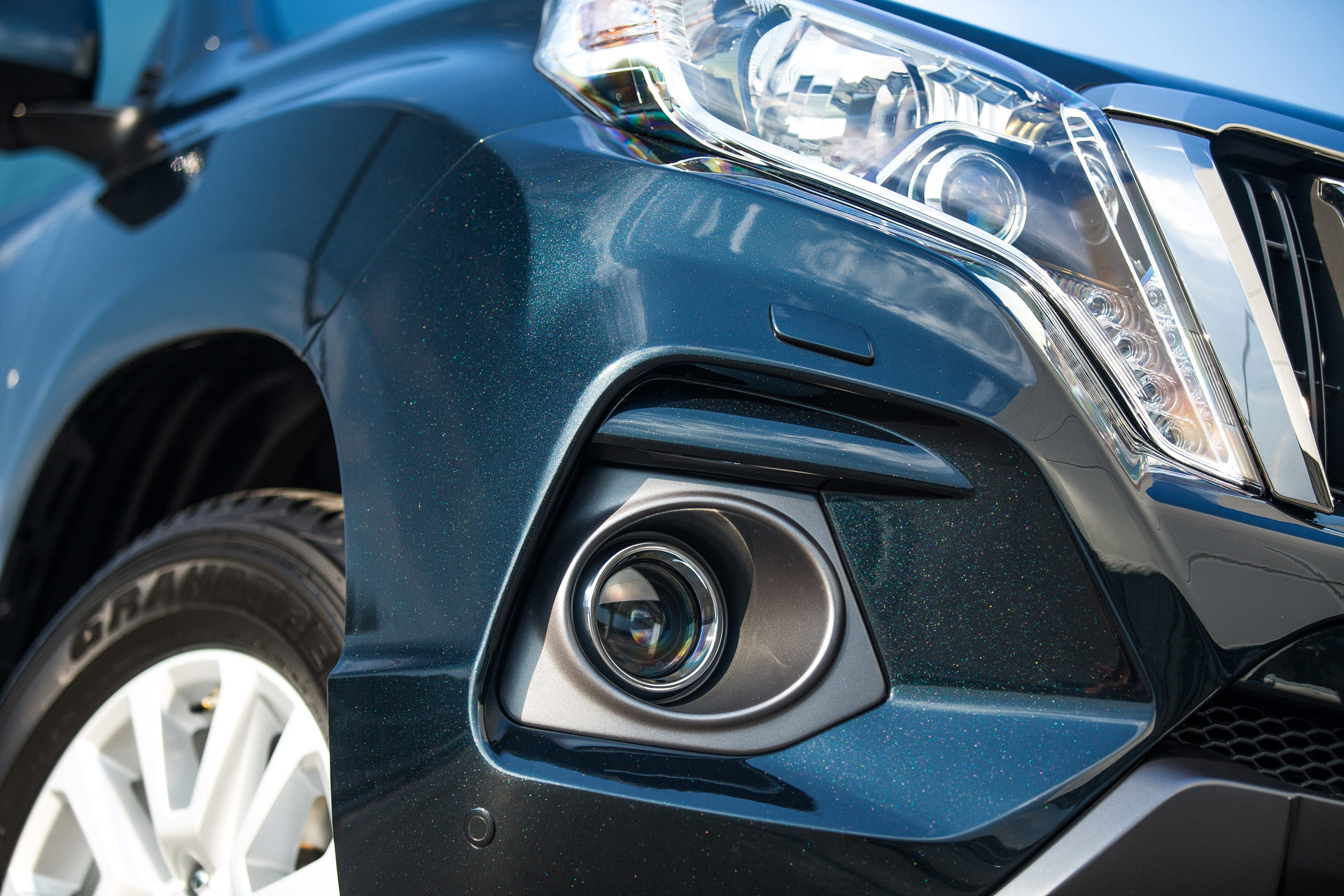 Облицовка переднего бампера в сборе для Toyota Land Cruiser Prado 2013-2017, MTR, арт. MTR-J150-140081