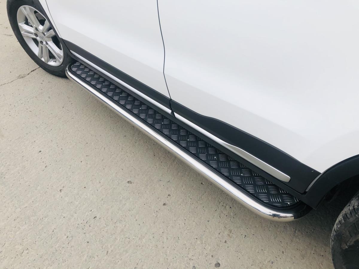 Пороги с накладным листом для автомобиля Geely Atlas 2018 арт. GA.18.41