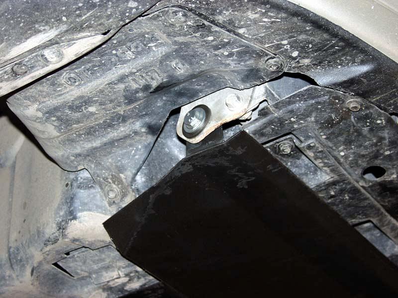 12.0137 Защита картера и КПП Mazda Xedos 6 CA V-1,6;2,0;2,3 (1992-2000) / Mazda Xedos 9 TA V-2,0;2,5 (1993-2000) (сталь 2,0 мм)