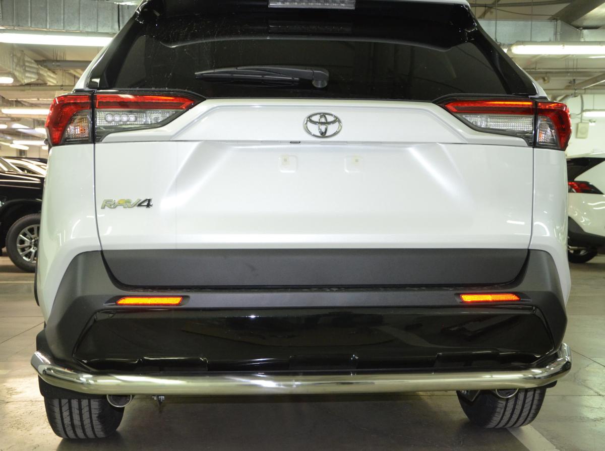 Защита заднего бампера угловая большая для автомобиля Toyota RAV4 2019 арт. TRAV.19.21, Россия