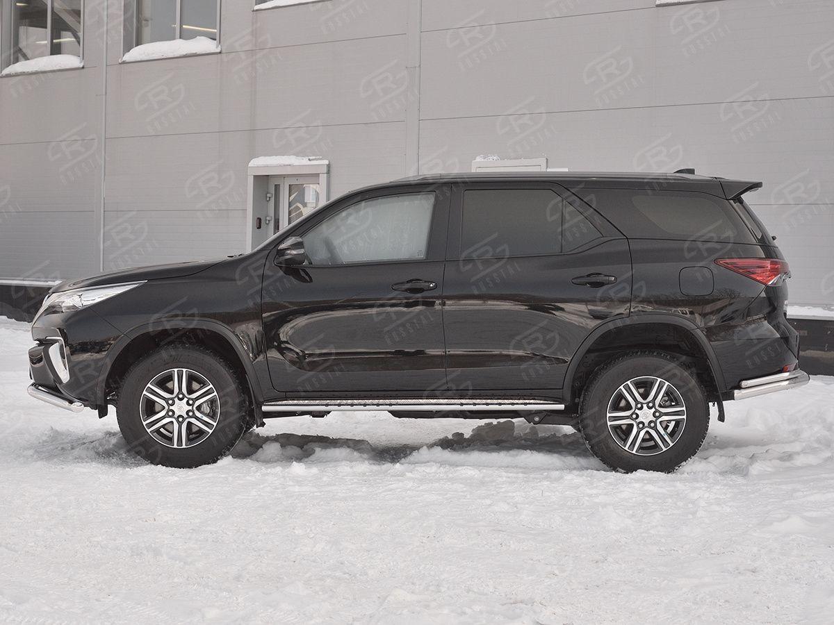 Пороги труба d75х42 овал с проступью на Toyota Fortuner 2017, Slitkoff TFO-002885