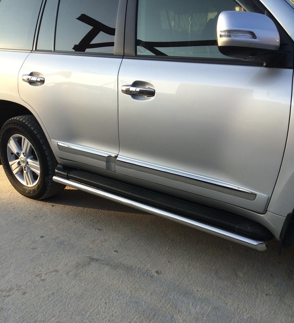 Защита штатного порога для автомобиля TOYOTA Land Cruiser 200     2007-2012, Россия TLC200.07.31