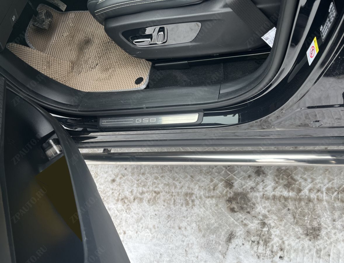 Защита штатного порога труба для автомобиля GAC GS8 2023 арт. GAC.GS8.23.32