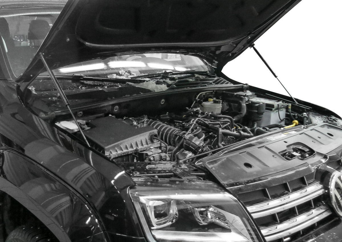 Амортизаторы капота АвтоУПОР (2 шт.) Volkswagen Amarok V-2.0 (2010-04.2017), Rival, арт. UVWAMA011