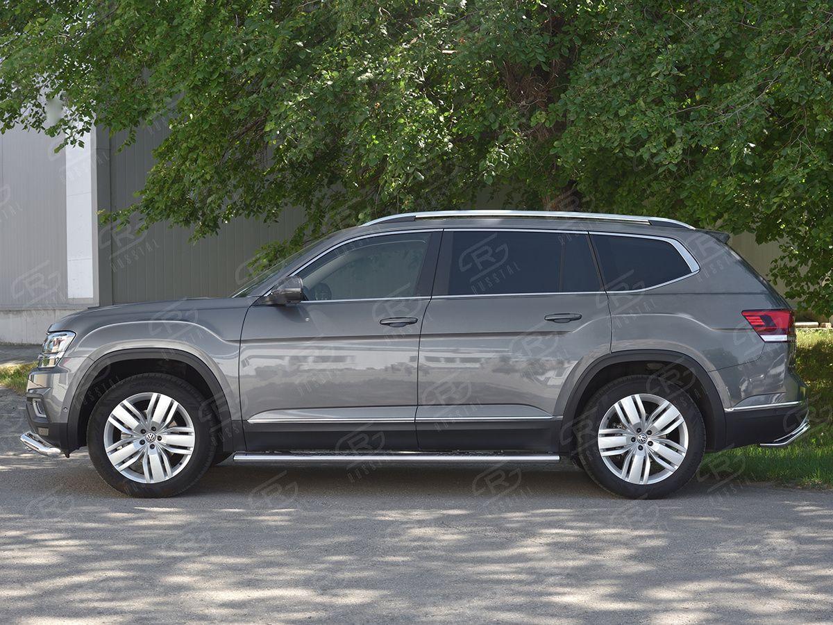 Пороги труба 120х60 овальные с проступью на Volkswagen Teramont 2017, Slitkoff VTMO-002991