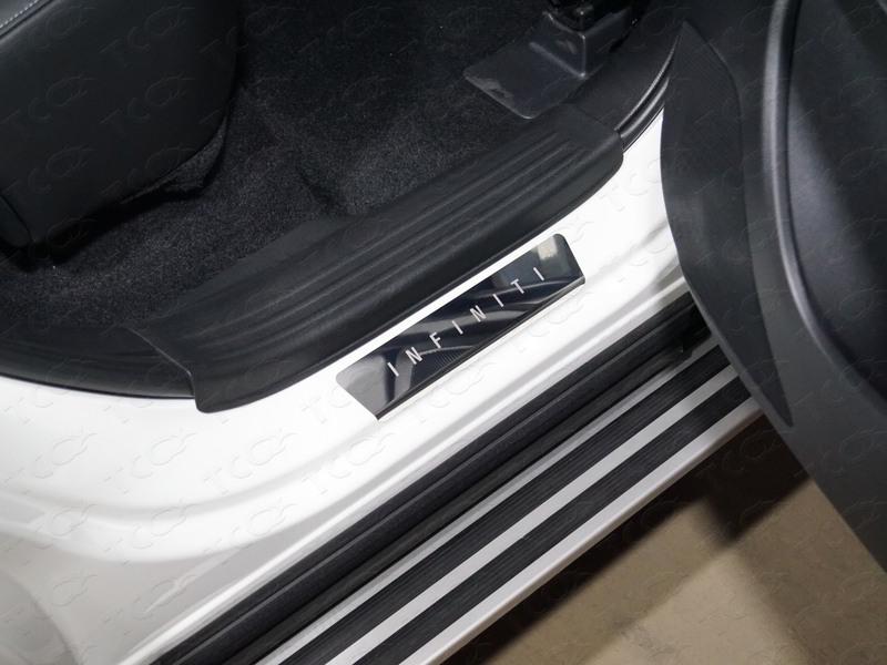 Накладки на задние пороги (лист зеркальный надпись Infiniti) 2шт для автомобиля Infiniti QX 50 2018-