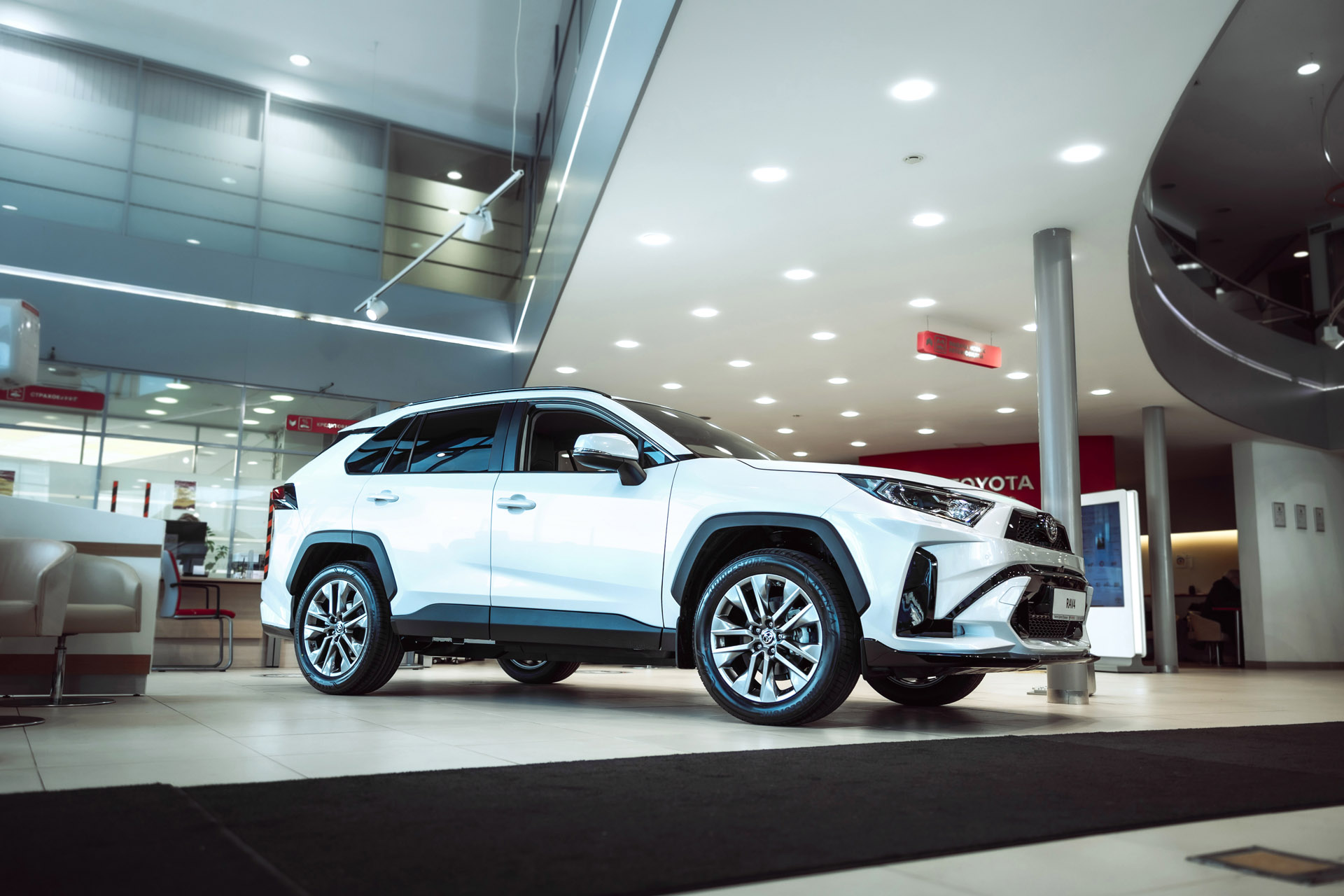 Комплект бамперов в сборе с насадками для Toyota RAV4 2018-2025, MTR, арт. MTR-XA50-190451