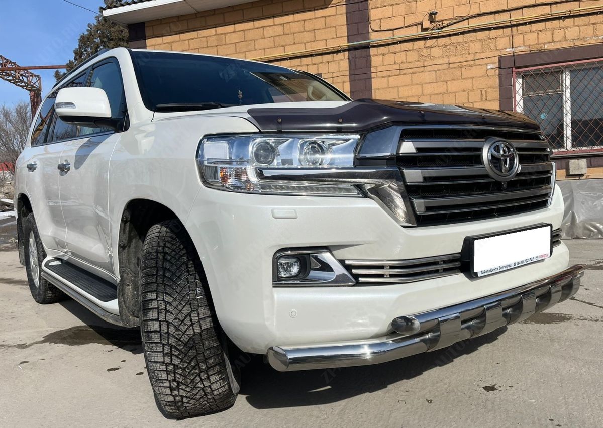 Защита переднего бампера с перемычками для автомобиля TOYOTA Land Cruiser 200  2015 арт. TLC200.15.75-1