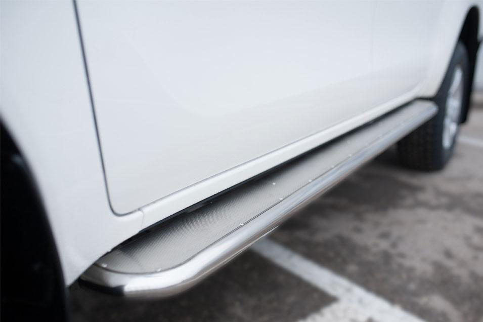 Пороги труба d42 с листом вариант 3 для Toyota Hilux 2015, Slitkoff THL-0021493