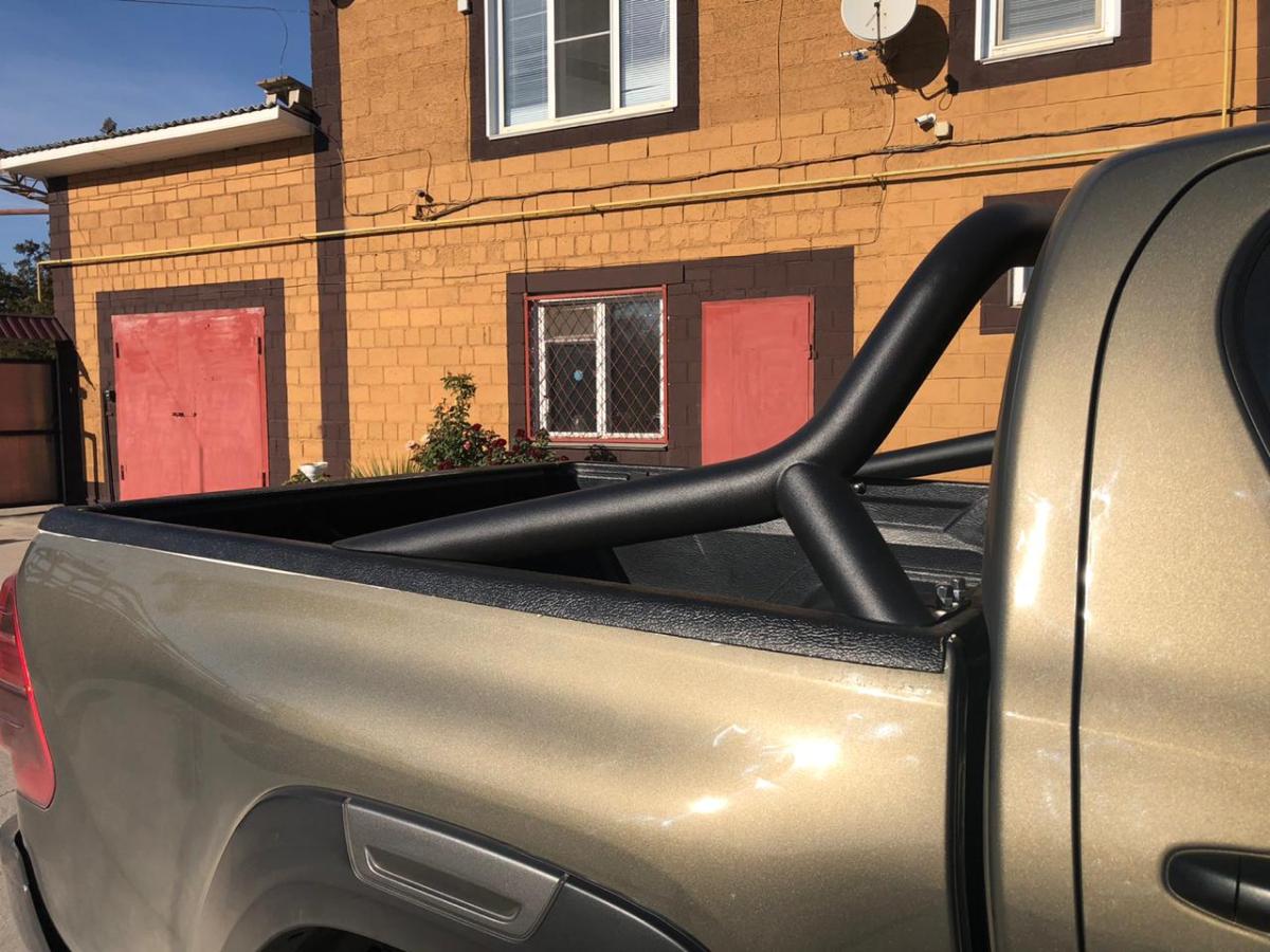 Защитная дуга покрытием «раптор» для автомобиля Toyota Hilux арт. THL.20.90-8