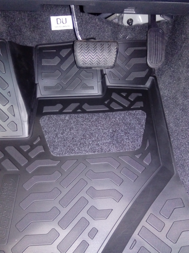 Ковры модельные (высокий борт) для Toyota Hilux (N120/N130) (2015-) (3D с подпятником) , Элерон, арт. 61980