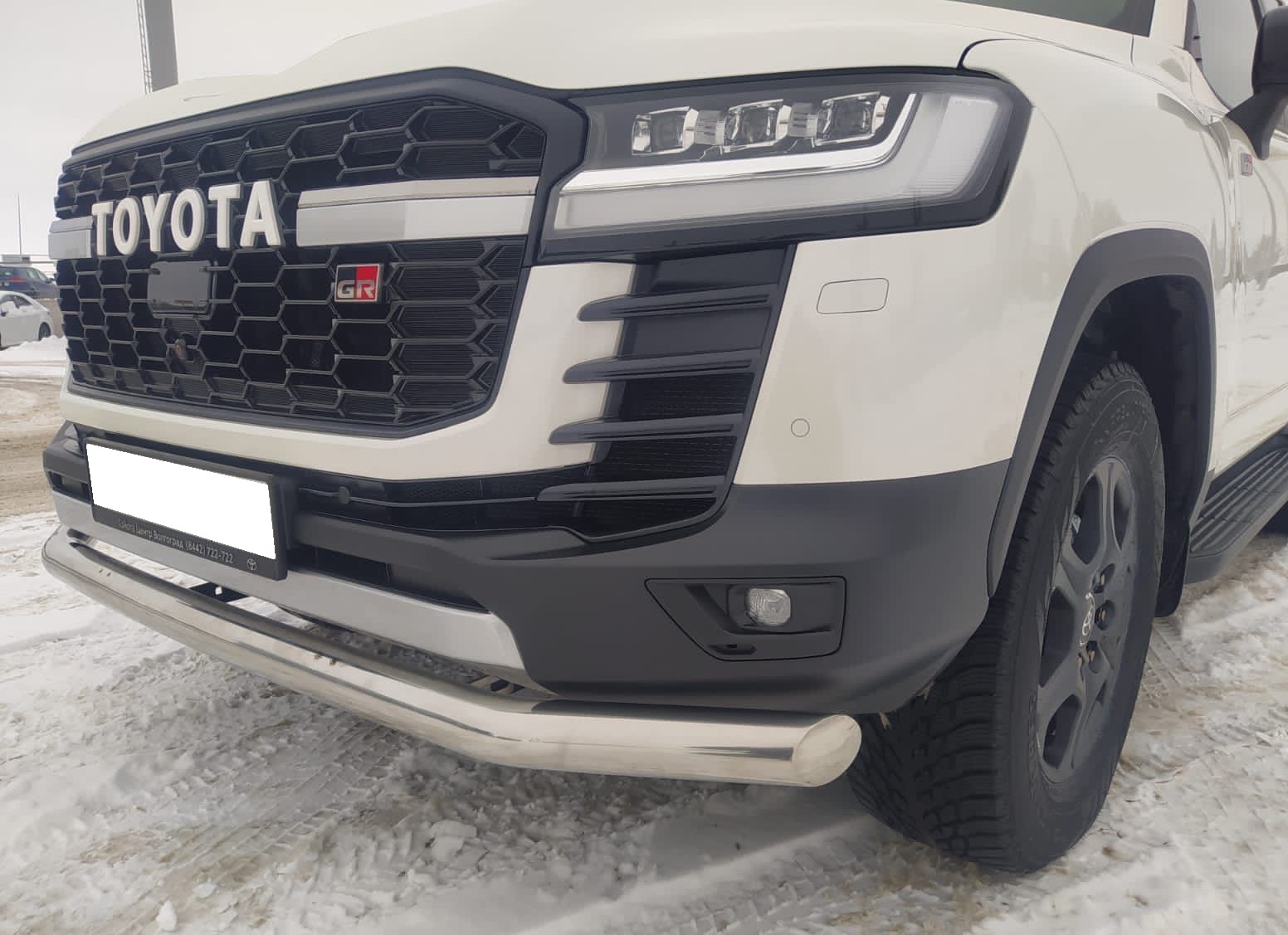 Защита переднего бампера для автомобиля Toyota Land Cruiser 300 GR Sport 2021 арт. TLCGRS300.21.01