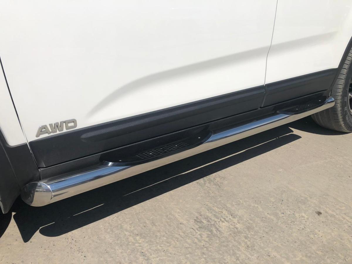 KSR.13.93  Пороги труба с проступью для автомобиля Kia Sorento 2012-2018, Россия