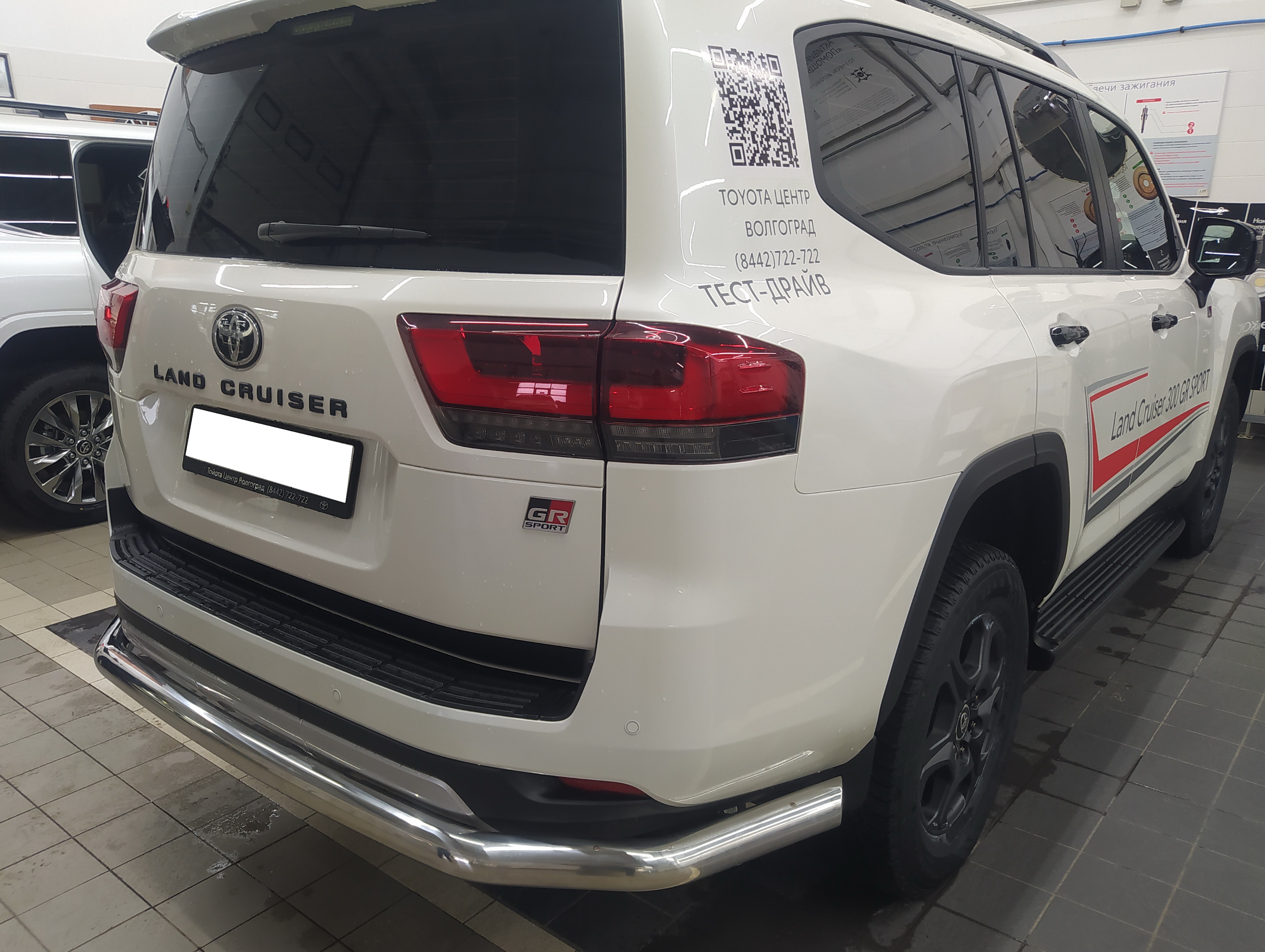 Защита заднего бампера угловая большая двойная для автомобиля Toyota Land Cruiser 300 GR Sport 2021 арт. TLCGRS300.21.22