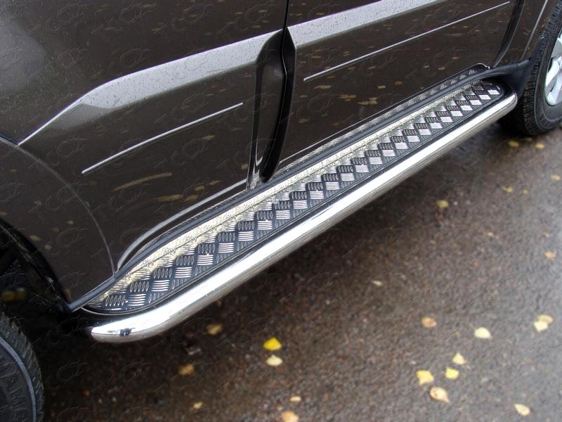 Пороги с площадкой 60,3 мм для автомобиля Mitsubishi Pajero IV 2011-2014, TCC Тюнинг MITPAJ413-05
