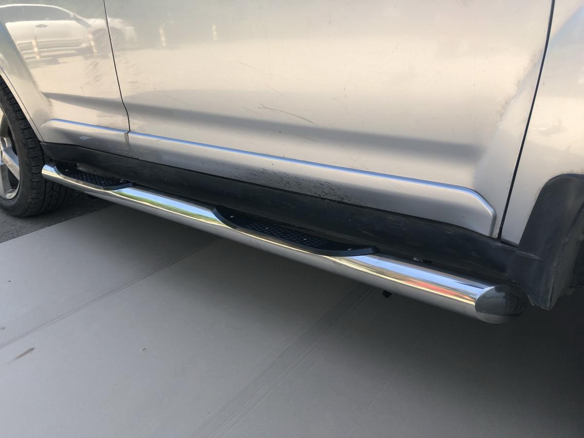 Пороги труба  с проступью для автомобиля MITSUBISHI Outlander  XL 2006-2009, Россия MSO.06.93