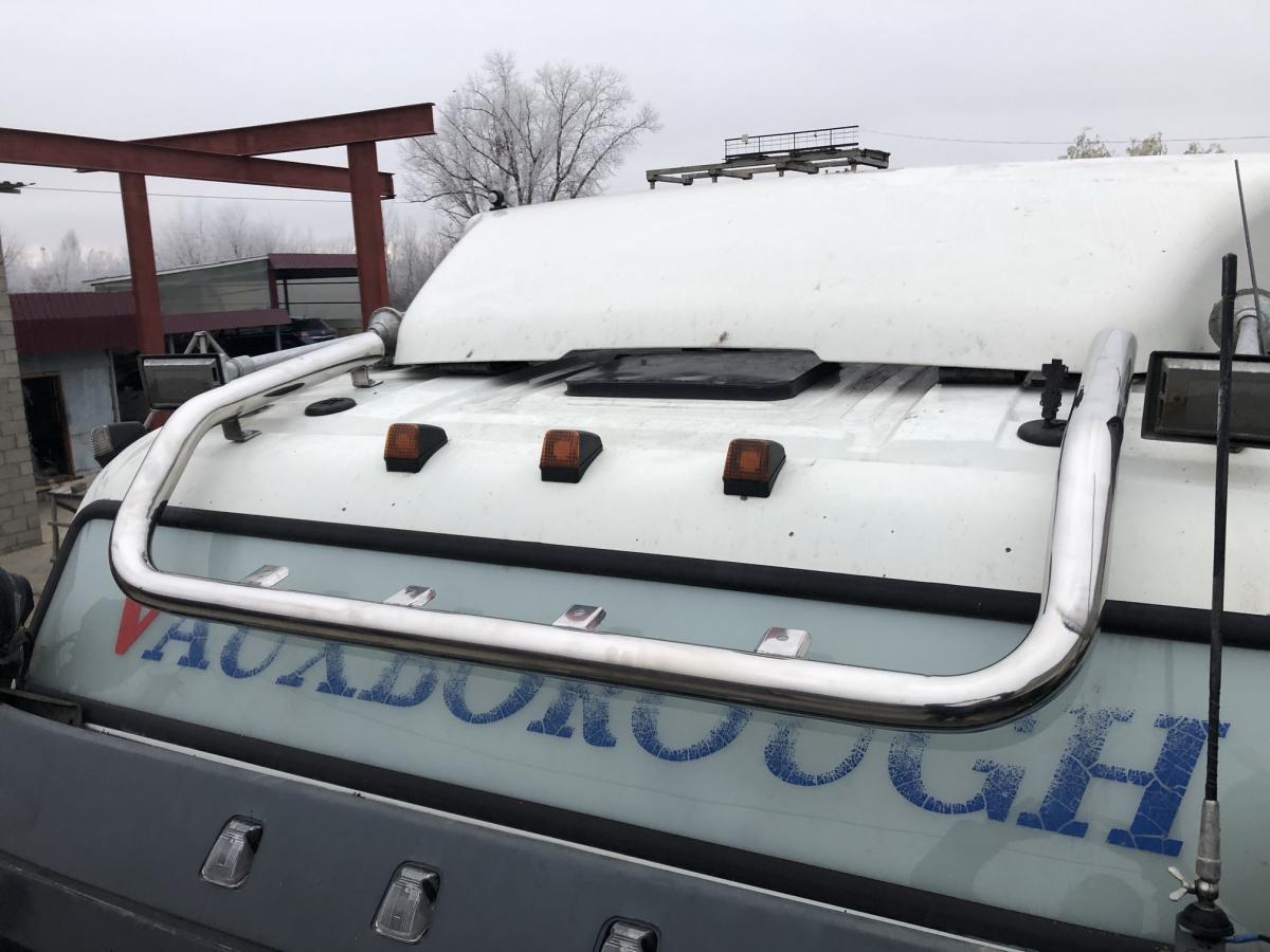 Люстра верхняя короткая для автомобиля Volvo FH 12 арт. VTXL.12.1-3, Россия