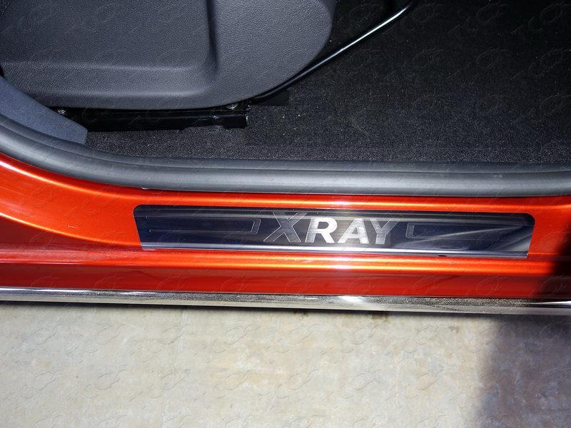 Накладки на пороги (лист зеркальный надпись XRAY) для автомобиля Lada XRAY 2016-