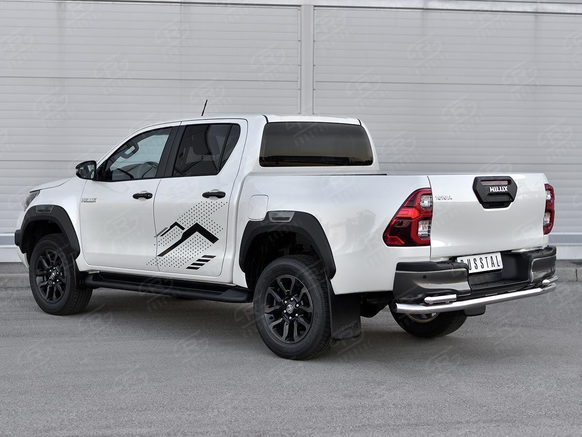 TOYOTA HILUX BLACK ONYX 2020- Защита заднего бампера d57 секции-d42 уголки THBOZ-003518