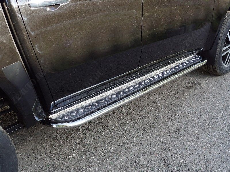 Пороги с площадкой 75х42 мм Dongfeng DF6 2.3D Luxury 2022- арт. DONGFDF622-25