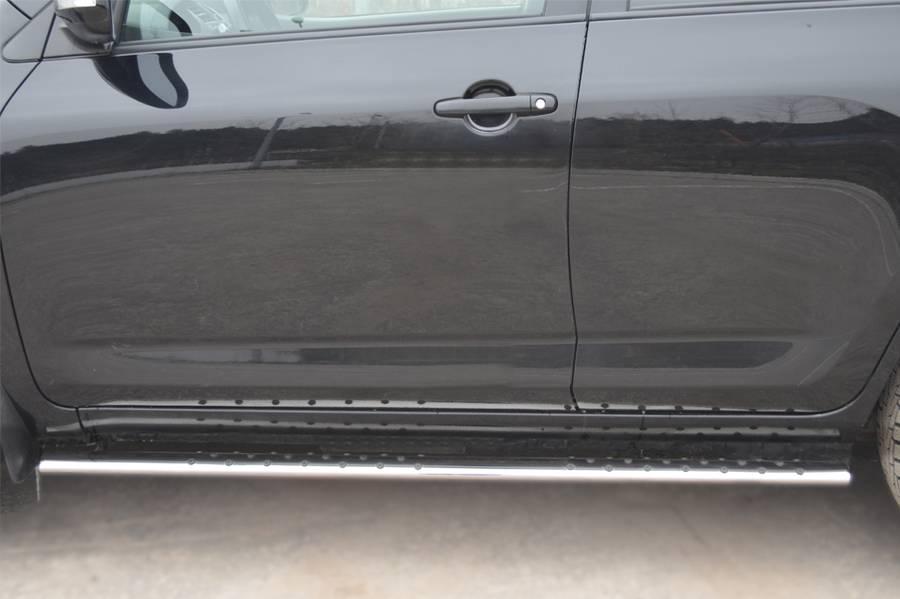 Пороги труба d75x42 овал с проступью для Toyota RAV 4 (обычная база) 2010, Slitkoff TRO-100156