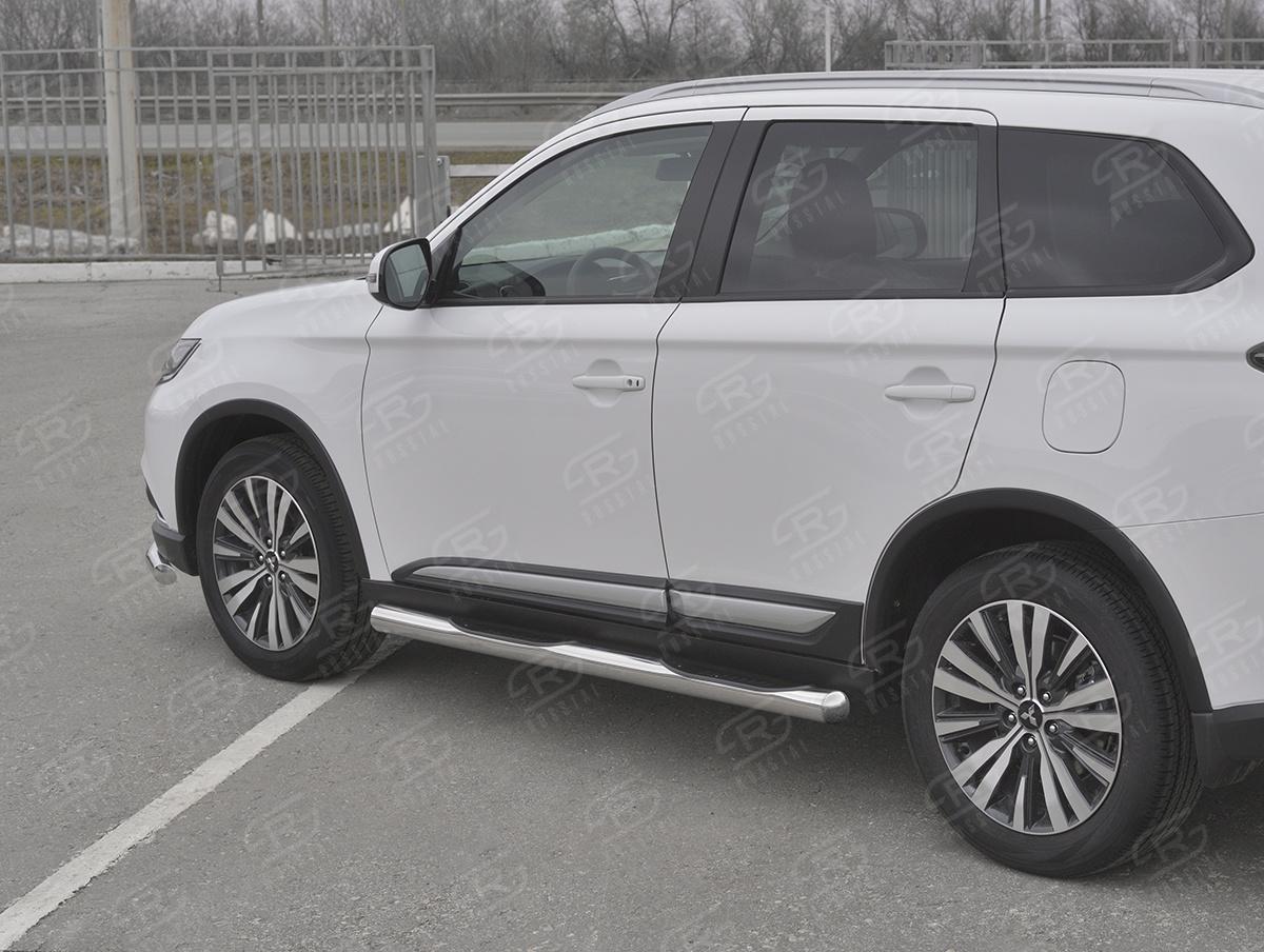 Пороги труба d76 с накладкой (вариант 3) MOT-0032043 для автомобиля MITSUBISHI Outlander 2018-, Slitkoff