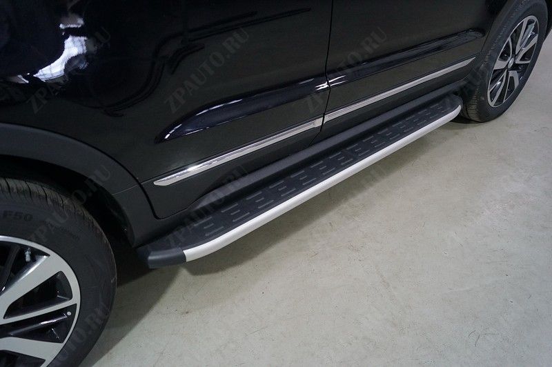 Пороги алюминиевые с пластиковой накладкой 1720 мм Changan CS55 2WD 1.5T 2022- арт. CHANCS5522-20AL