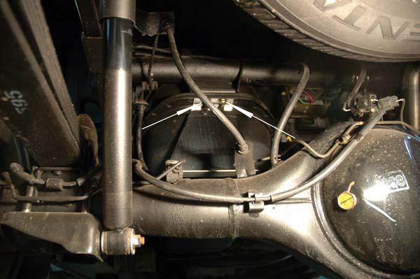 Стальная защита топл. бака на Mitsubishi L200 (Triton), сталь 2,5 мм, Sheriff (Шериф) 14.1147