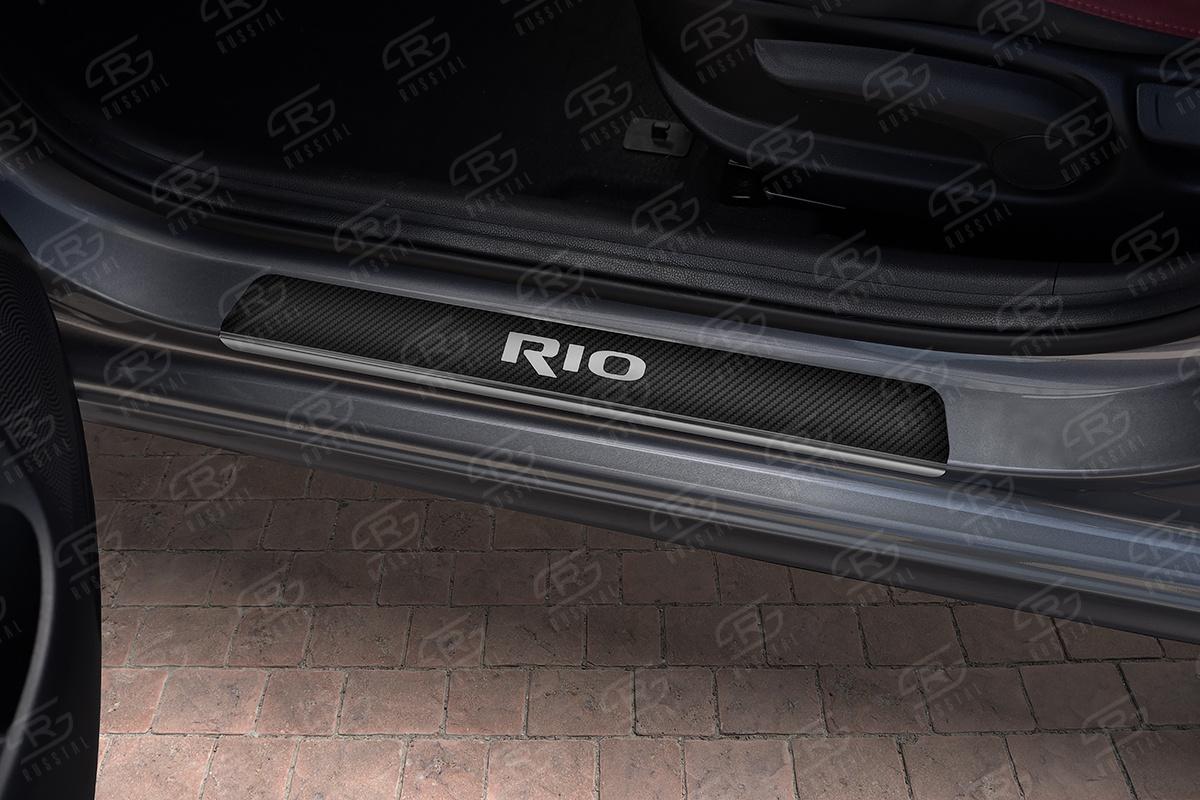 Накладки на пороги RUSSTAL (нерж., карбон, надпись) KIRIO17-06 для автомобиля Kia Rio 2017-, РусСталь