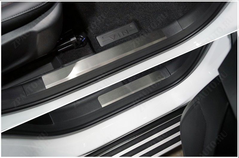 Накладки на пластиковые пороги (лист шлифованный) 4шт Changan CS35 plus2WD 1.5T 2023- арт. CHANCS35PL23-04