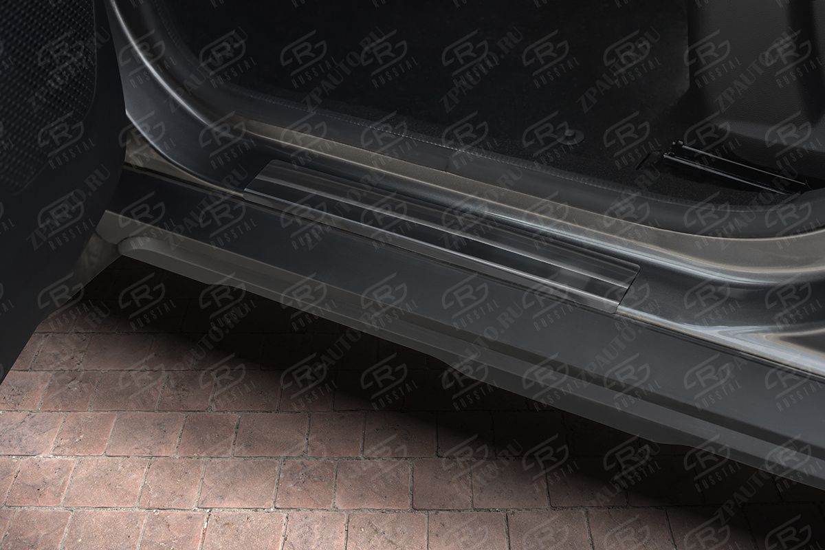 RENAULT DUSTER 2021- Накладки на пороги RUSSTAL (нерж., зеркало) RND21-01