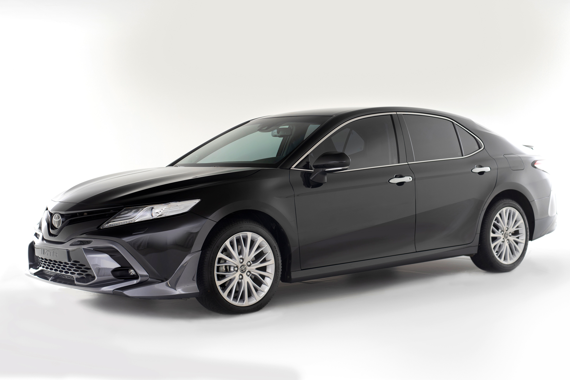 Комплект в сборе для переднего бампера Toyota Camry 2017—2021 2017-2021, MTR, арт. MTR-V70-180432