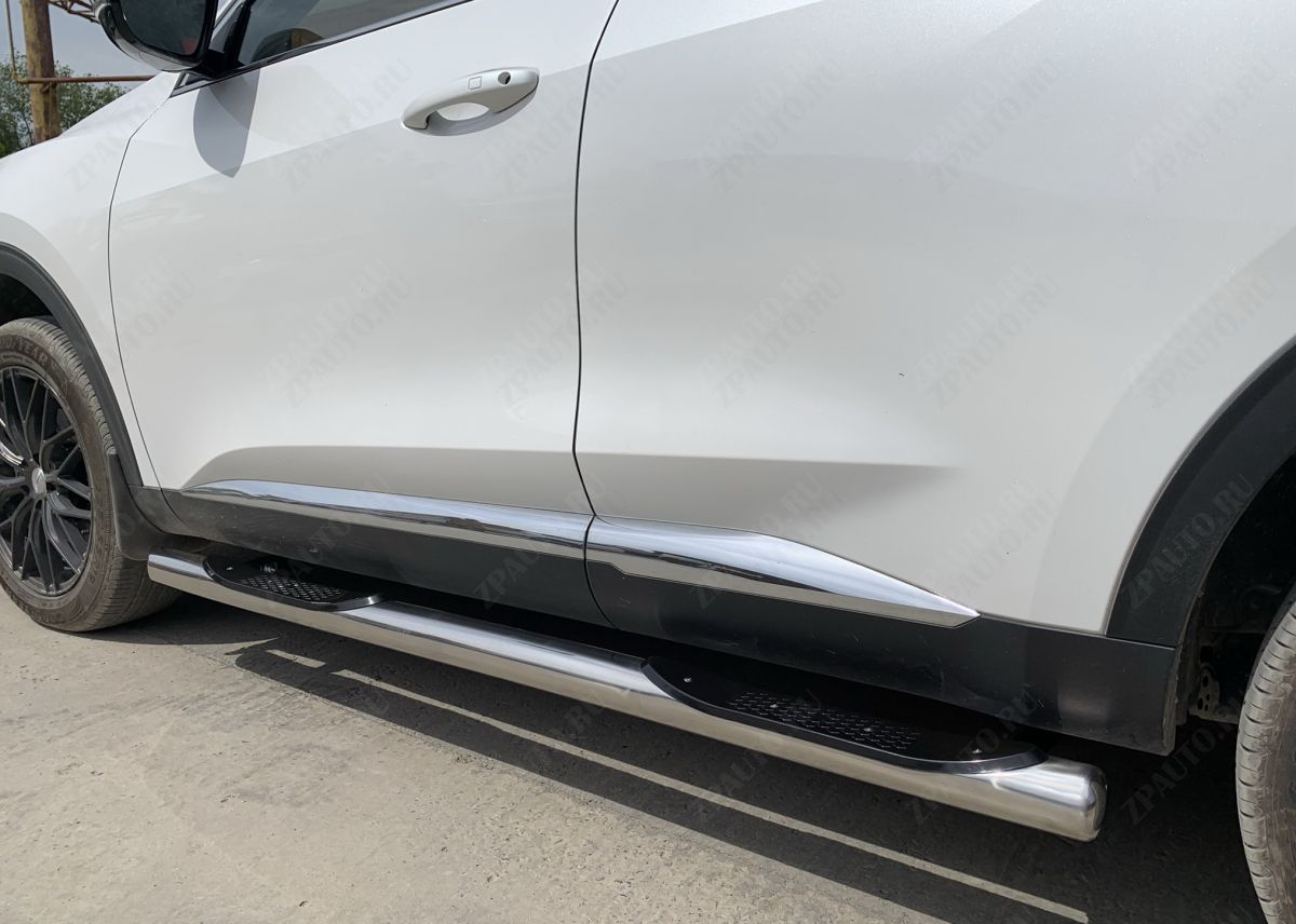 Пороги труба с проступью для автомобиля HAVAL F7 2022 Рестрайлинг арт. GWF7.22.93
