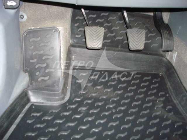 Ковры в салон для автомобиля Hyundai Santa Fe Classic 2001-2006 (Хюндай Санта Фе Классик), Петропласт PPL-10726119