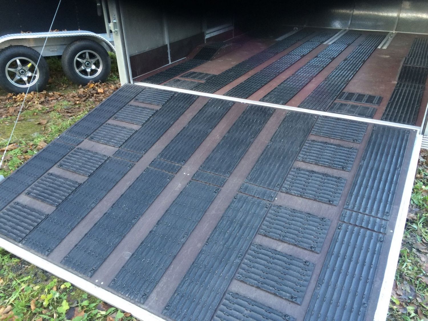 Пластиковое нескользящее покрытие для прицепа, STORM, арт. SuperGlide