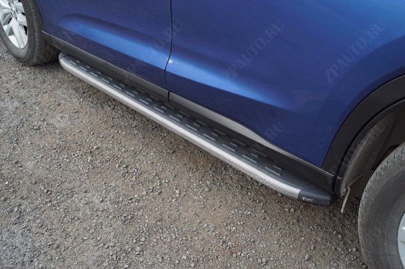 Пороги алюминиевые с пластиковой накладкой (карбон серые) 1720 мм Gac GS5 1.5T 2WD 2020 арт. GACGS520-02GR