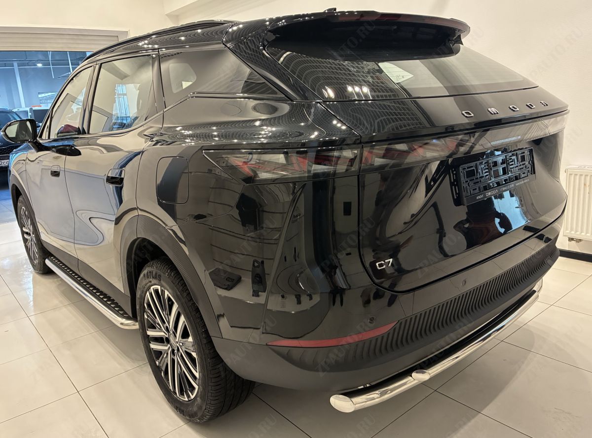 Пороги с накладным листом для автомобиля Omoda C7 2025 арт. CHOC7.25.41