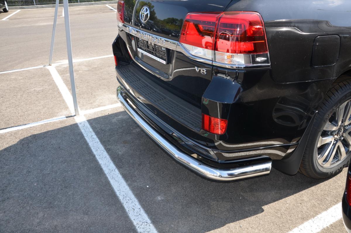 Защита заднего бампера угловая большая для автомобиля TOYOTA Land Cruiser 200 Executive  2016. TLCE200.16.22, Россия