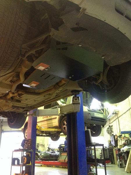 Защита картера для CHRYSLER 300 C  2004 - 2010, V-2.7 ; 3.0CRD ; 3.5 ; 5.7 ; 6.1 4wd, Sheriff, сталь 2,5 мм, арт. 04.0703