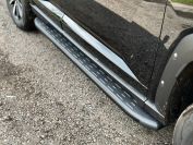 Пороги алюминиевые с пластиковой накладкой (карбон черные) 1820 мм Haval H7 2.0 4WD 2024 арт. HAVH724-11BL