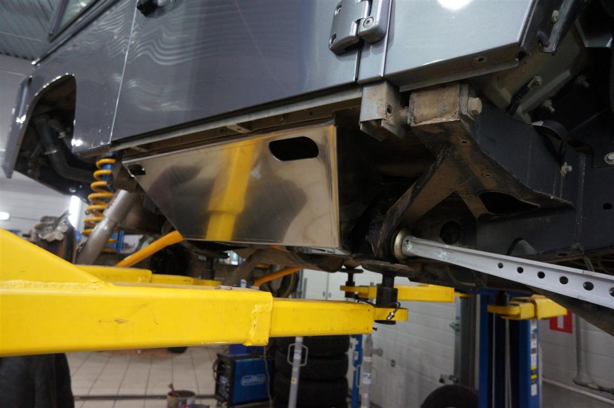 35.12ABC ЗАЩИТА БОКОВАЯ, НИЖНЯЯ LAND ROVER DEFENDER 90 (КОМПЛЕКТ) (4ММ, НЕКРАШЕНАЯ)