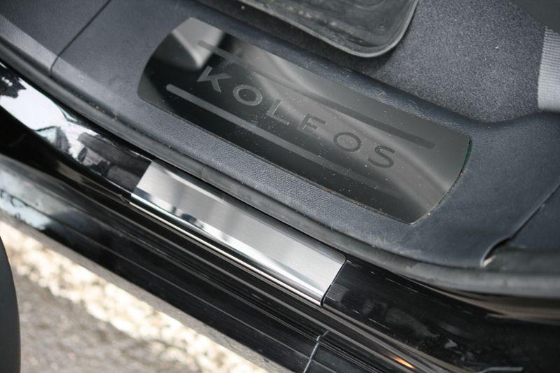 Накладки на внутренние пороги с логотипом на металл V2 для Renault Koleos 2008, Союз-96 RENK.31.3098