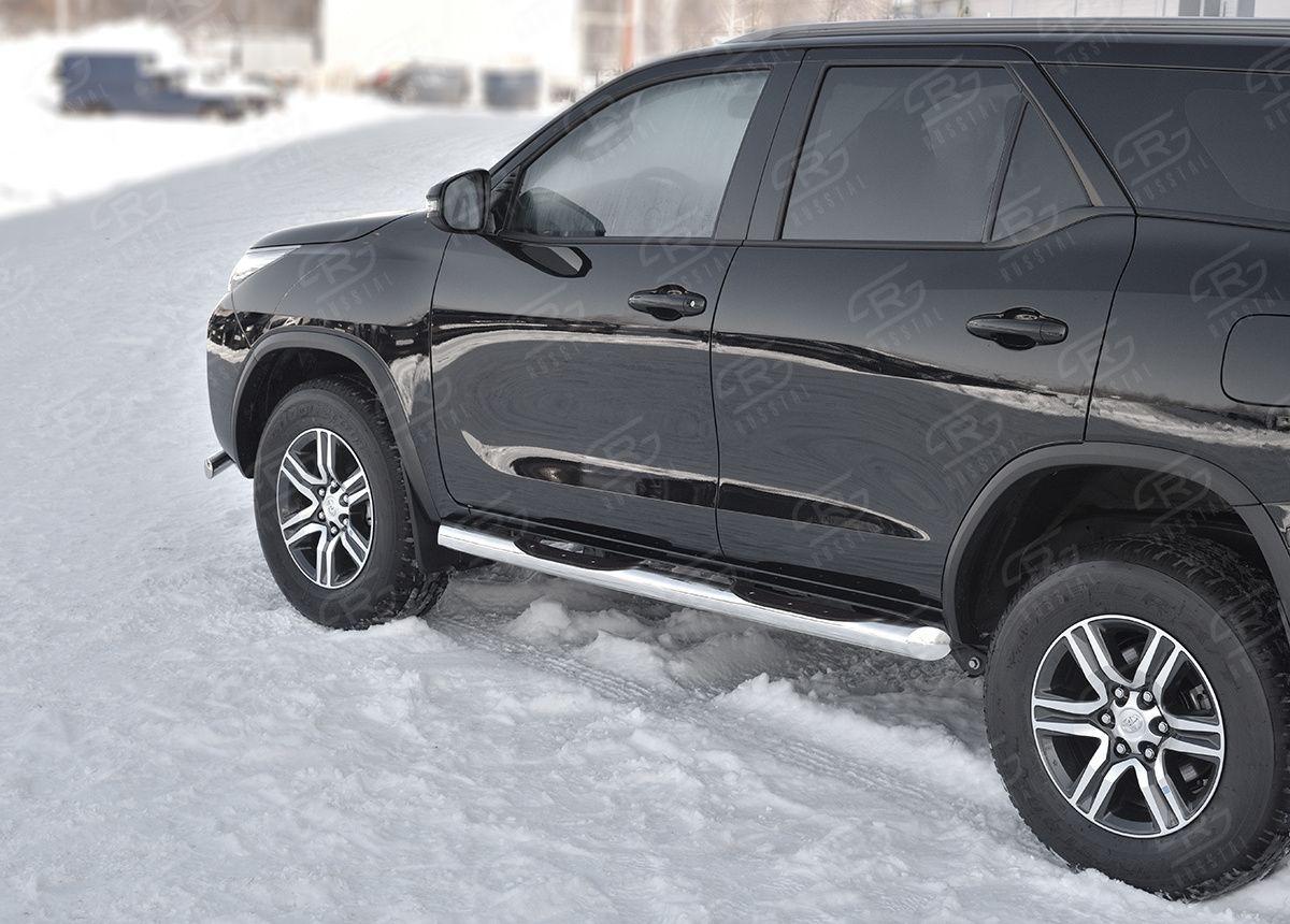 Пороги труба d76 с накладкой вариант 1 на Toyota Fortuner 2017, Slitkoff TFT-0028861