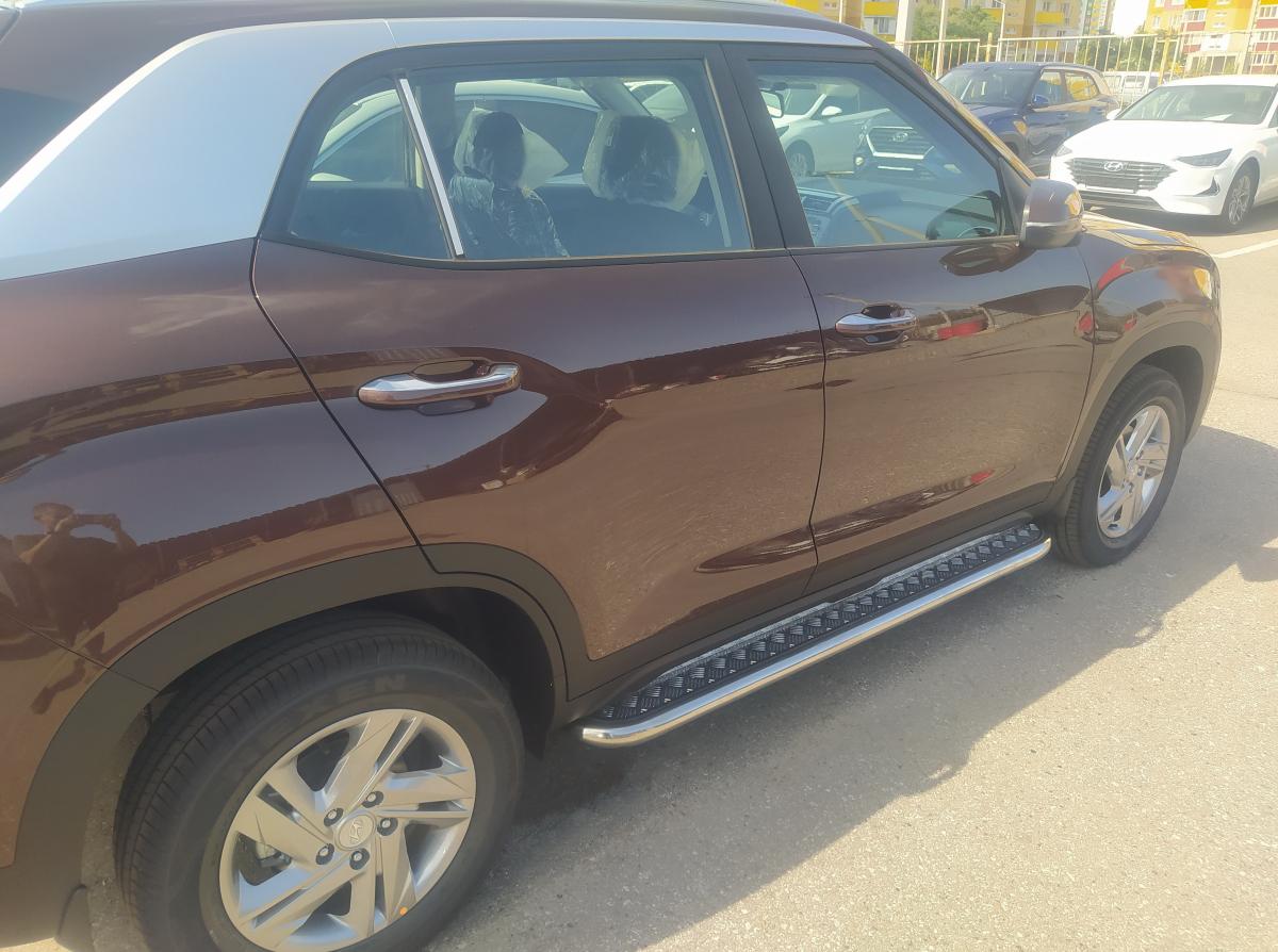 Пороги с накладным листом для автомобиля HYUNDAI Creta 2021 арт. HYC.21.41