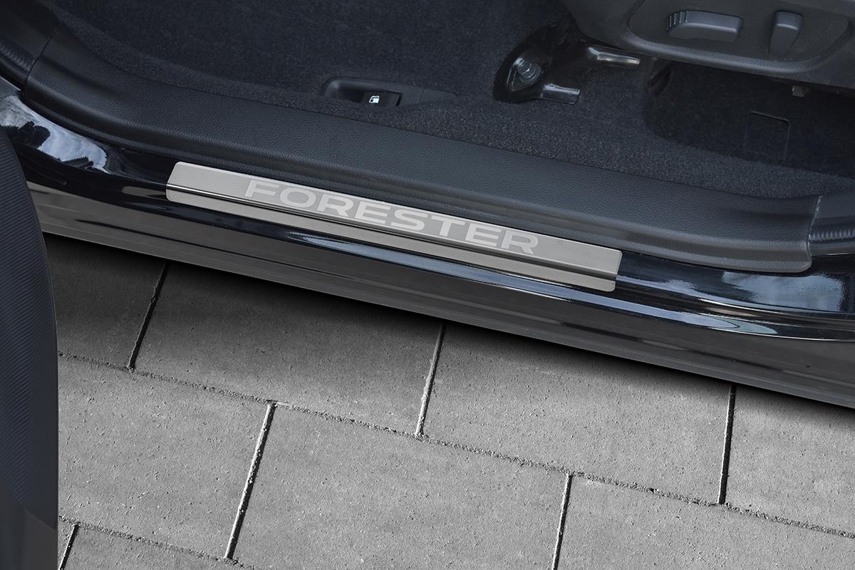 Накладки на пороги RUSSTAL (нерж., шлиф., надпись) SBFOR13-03 для SUBARU FORESTER(SJ) 2016-2018