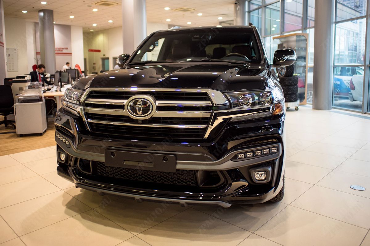 Облицовка переднего бампера в сборе с ДХО для Toyota Land Cruiser 200 2015-2021, MTR, арт. MTR-J200-160202