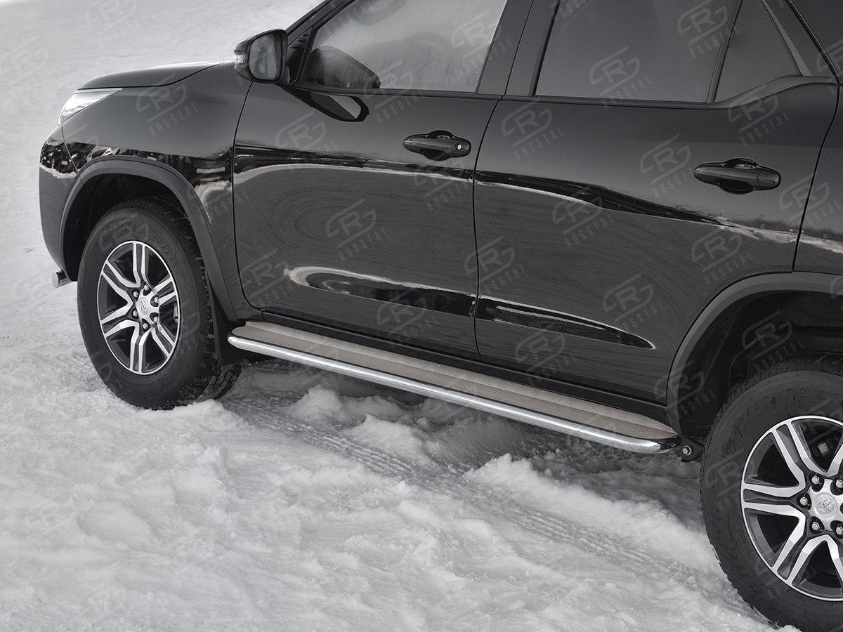 Пороги труба d42 с листом вариант 3 на Toyota Fortuner 2017, Slitkoff TFL-0028823