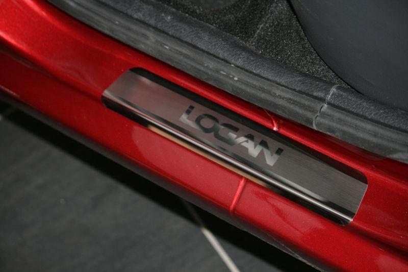 Накладки на внутренние пороги с логотипом на металл для Renault Logan 2005, Союз-96 RELO.31.3089