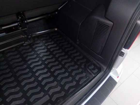 Ковер багажный модельный (высокий борт) для VW T6 Caravelle (2015-) (кор. база), Элерон, арт. 72045