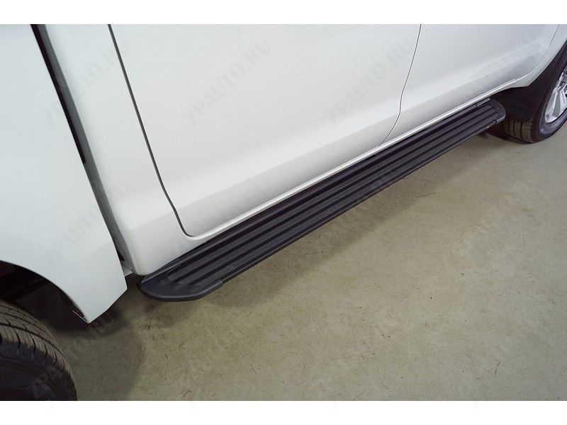 Пороги алюминиевые "Slim Line Black" 1920 мм Sollers ST6 2023- арт. SOLST623-05B